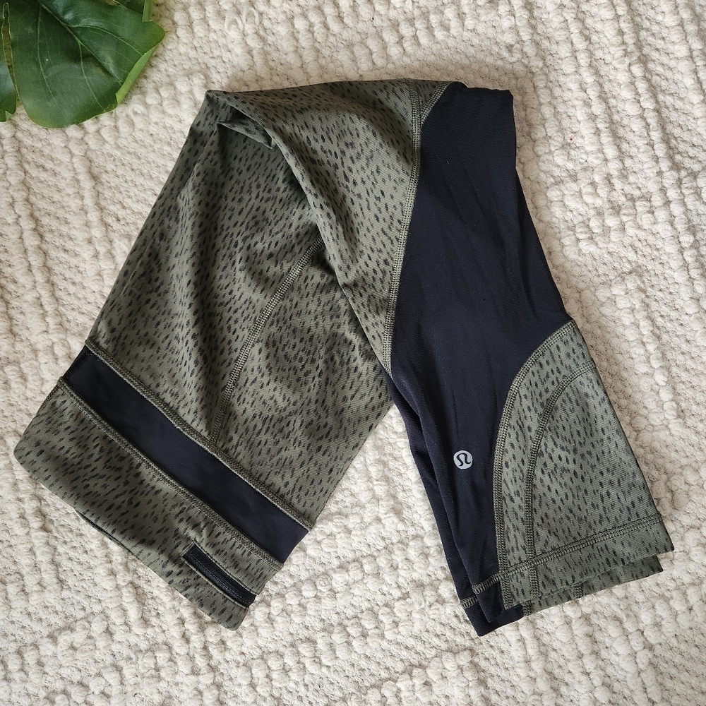 Lululemon Inspire Crop II Full On Luxtreme Mesh Dottie Dash Fatigue Green Size 8